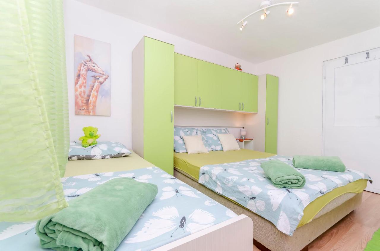 Apartment Branislava Rogoznica  Exteriör bild
