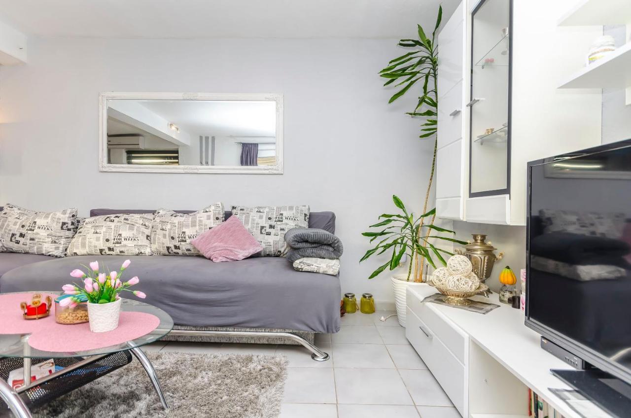 Apartment Branislava Rogoznica  Exteriör bild